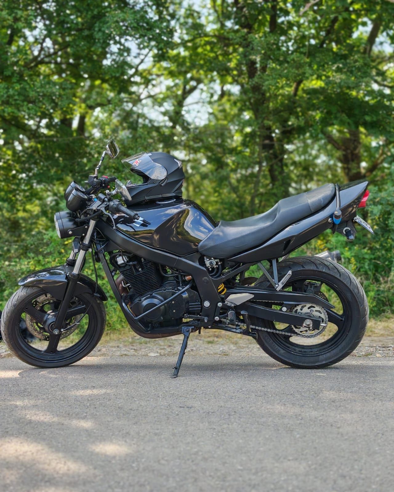 Vând motocicletă sau schimb cu auto