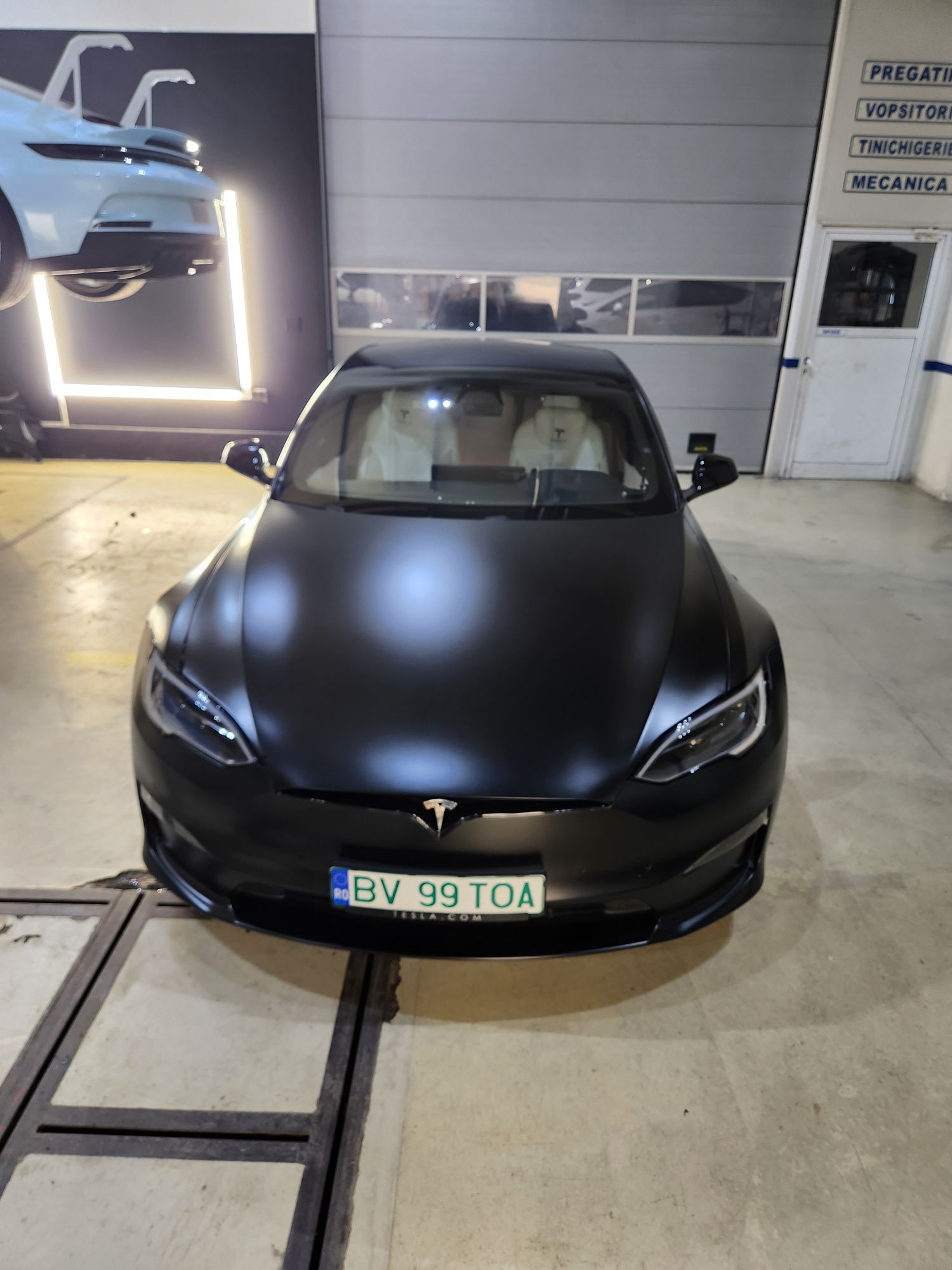 Tesla S Plaid 1020 CP
