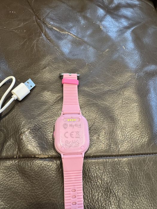 Myki часовник, почти нов, в гаранция, розов