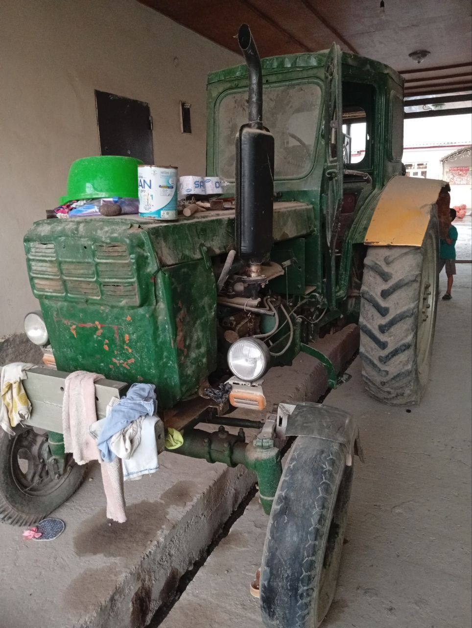 Texnika traktor t40