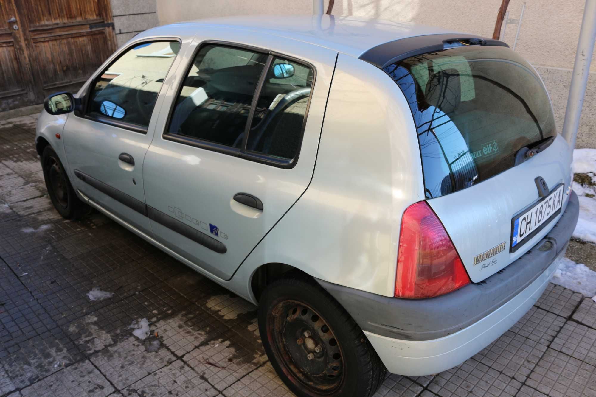 Renault Clio 1.2 , 60 к.с. , Бензин, 2000 г. в много добро състояние