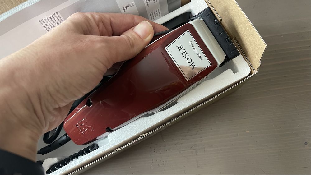 Машинка профессиональная для стрижки волос Moser 1400