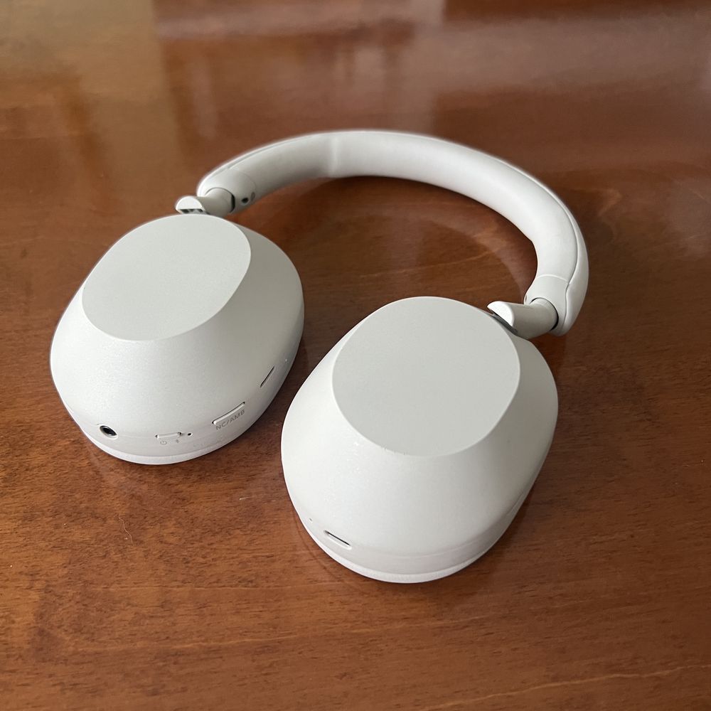 Casti wireless Sony WH-1000XM5