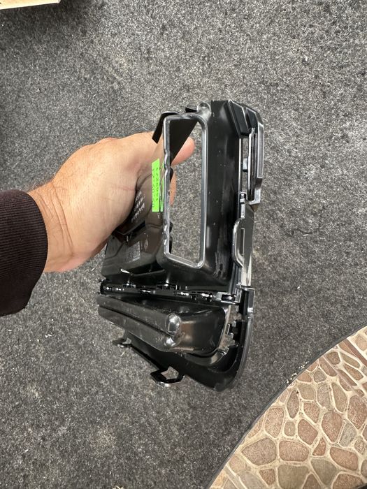Grilă stânga bara față vw golf 7.cod:5g0853665.q.