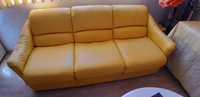 Жълт триместен диван