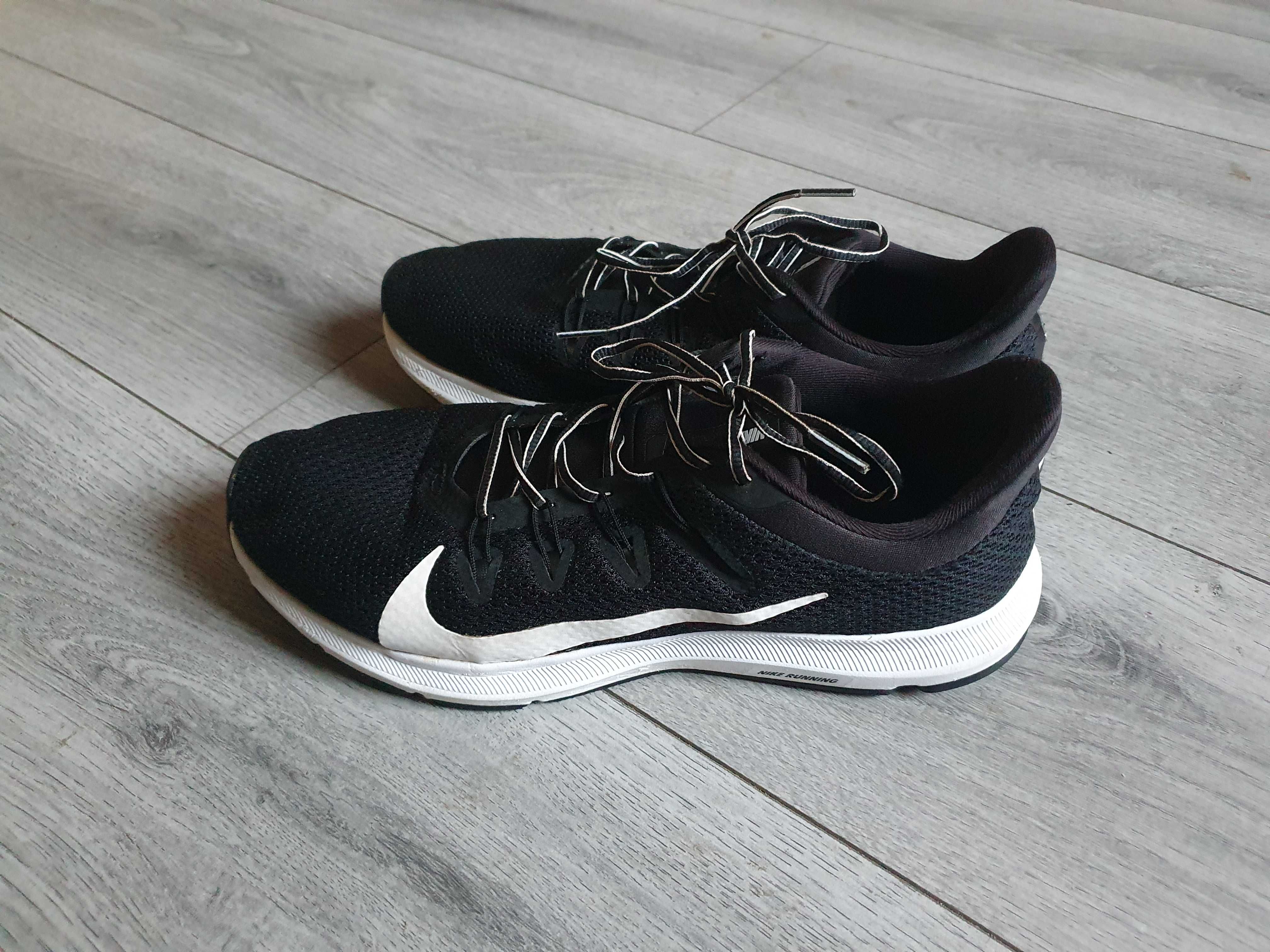 Adidasi NIKE Quest - Marimea 44.5 (US 10.5)