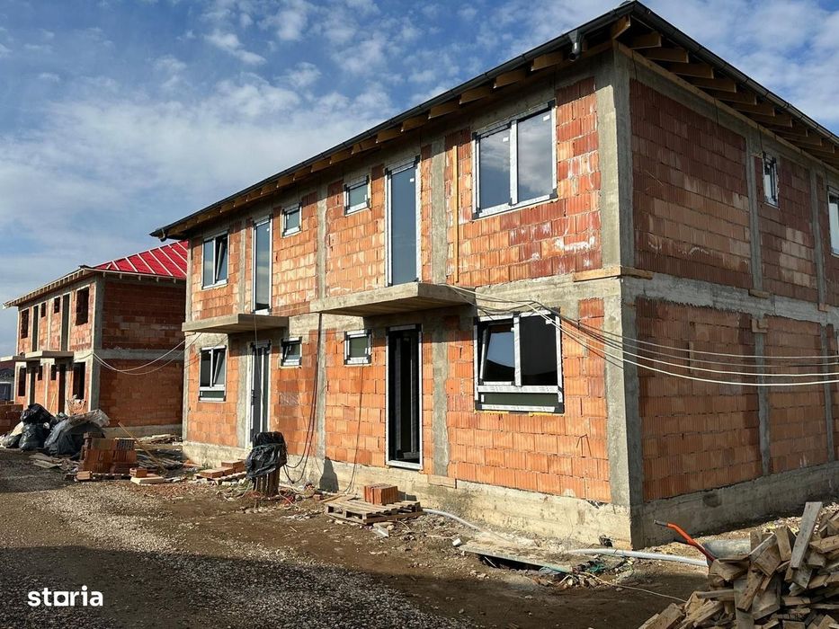 Duplex de Vânzare – Cartier Izvor