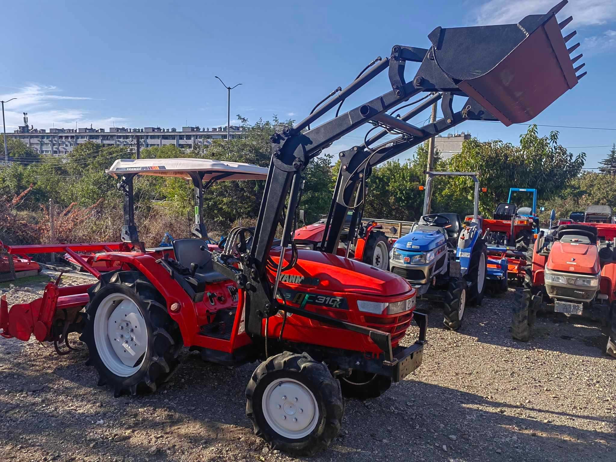 Челен товарач YANMAR AF310 4x4