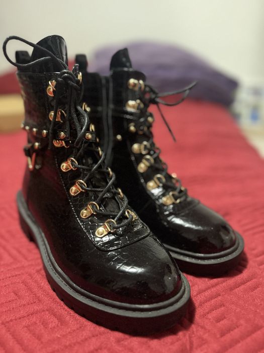 Bocanci Benaza marimea 39