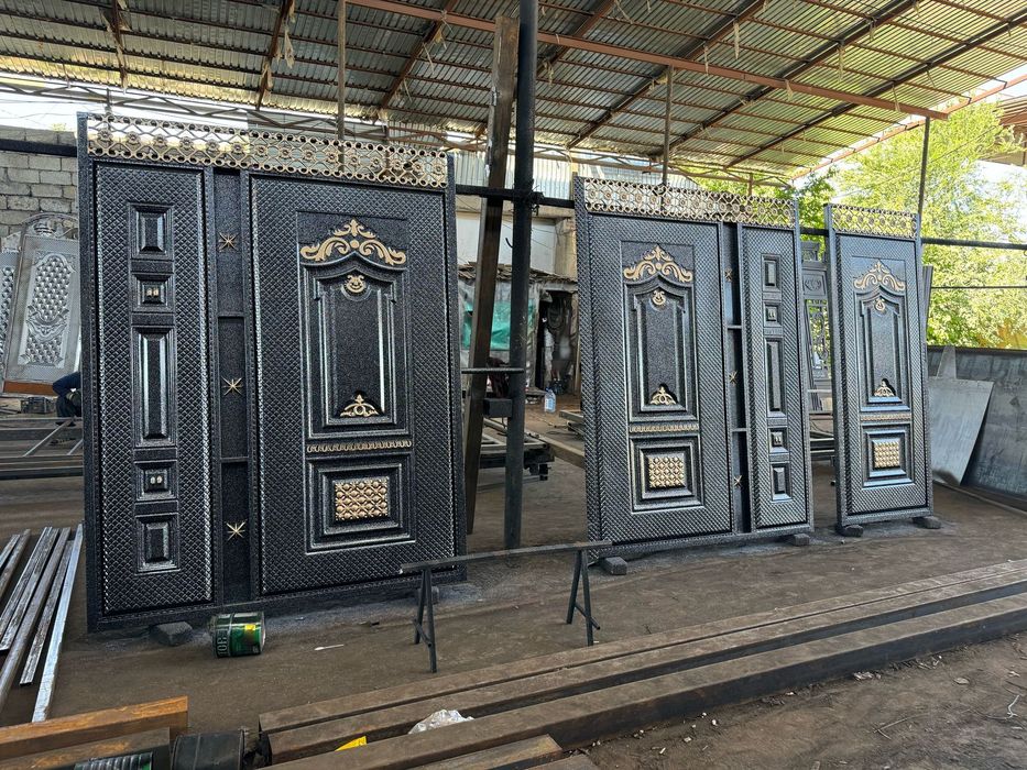 Продам ворота навес