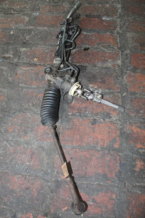 Кормилна рейка Мазда 323 бж 2.0д 01г Mazda 323 bj 2.0d 2001