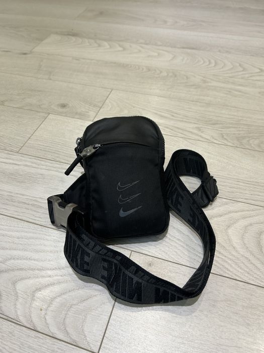 Nike чанти , за през рамо