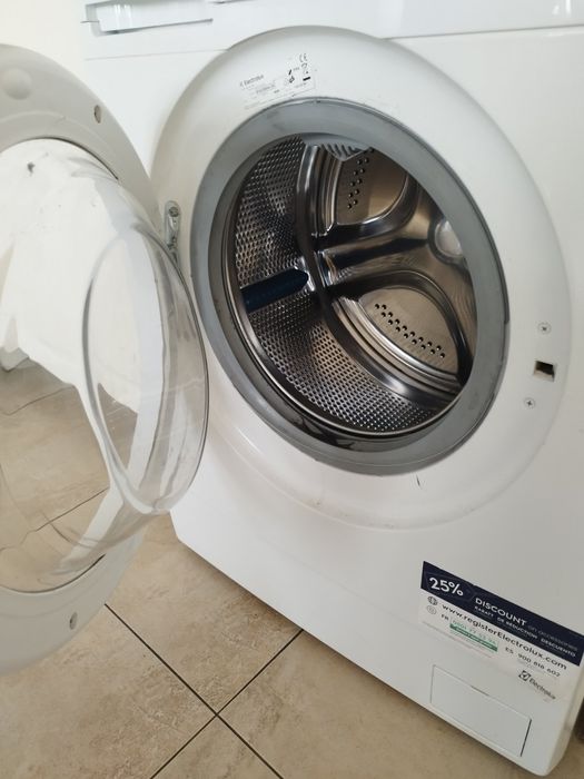 Пералня Електролукс