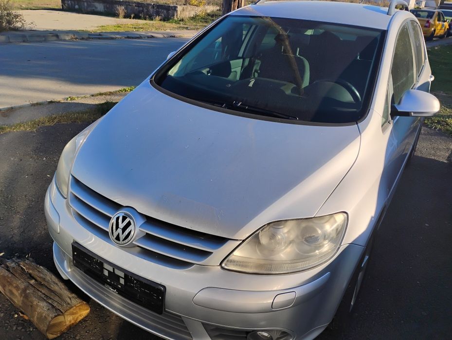 Vând Volskwagen Golf Plus