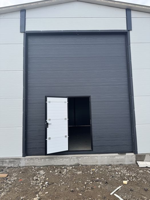 Usi de garaj sectionale / industriale / culisante / tip rulou