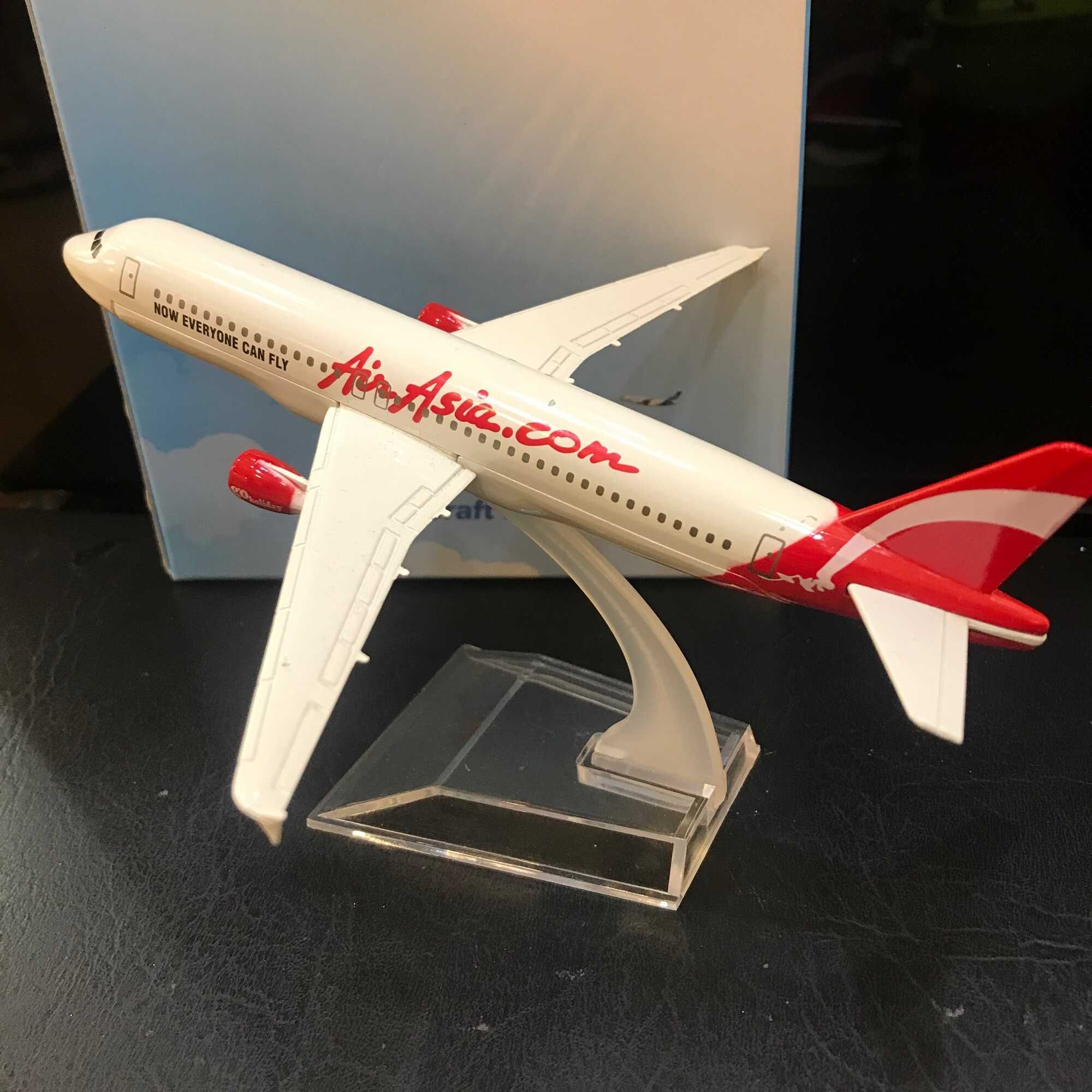 Modele Avion metalic- Model Airbus A320 AirAsia