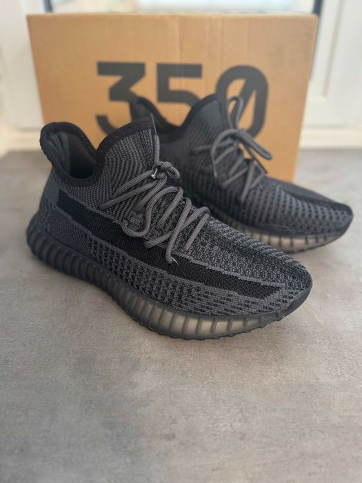 Adidasi Yeezy Boost 350 V2 - Adidas, Produs Nou Full Box, Premium