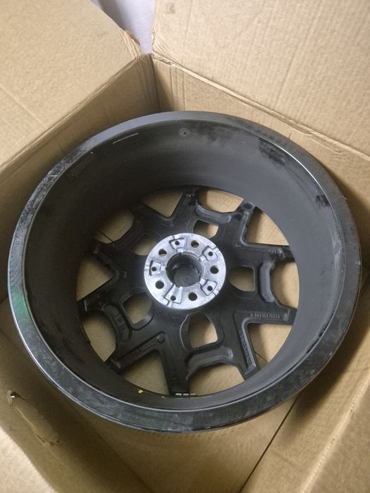 Оригинални 19" бмв М887