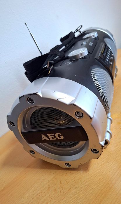 Boombox Aeg  srr 4317