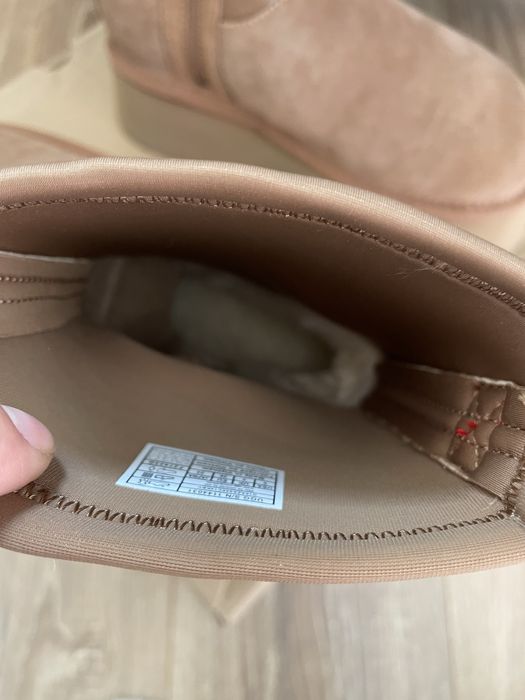 Ugg deeper marime 39