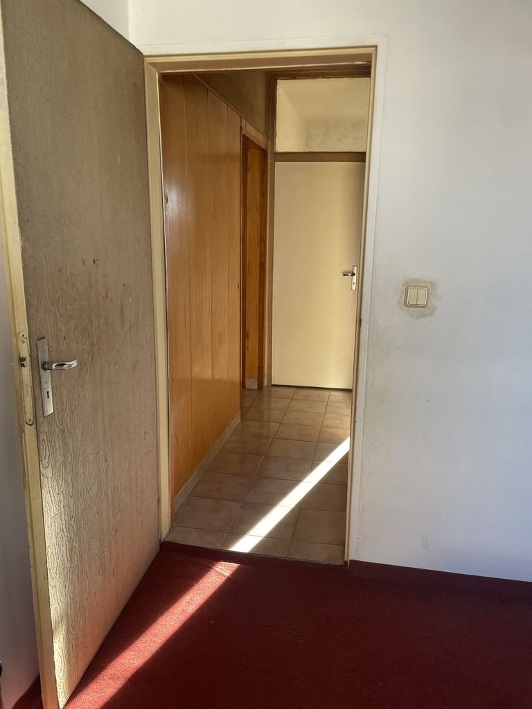Продава се Тристаен апартамент в Плевен, Сторгозия - 75 кв.м за 1067 €/кв.м - Снимка #3