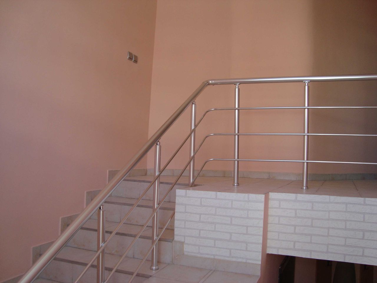 Дава се под наем Мезонет в Пловдив, Кършияка - 120 кв.м за 663 € - Снимка #9