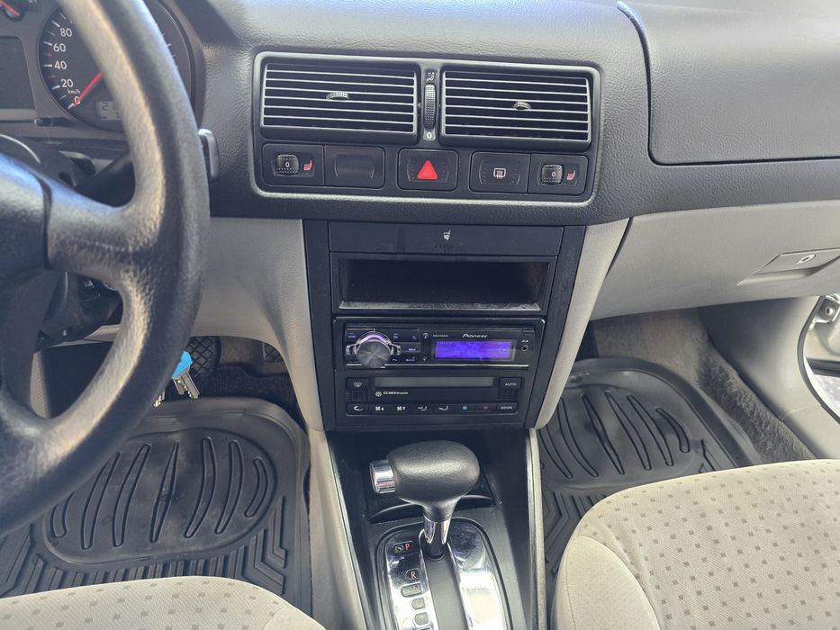 VW GOLF 4 1.6 Автоматик