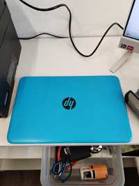 De vânzare laptop HP albastru RAM 4GB 1.6Hz IMPECABIL