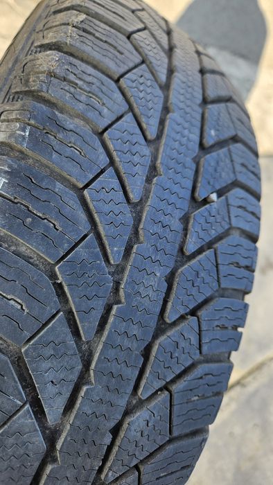 2бр гуми 175 65 14 дот 20 семперит