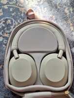 Безжични слушалки с микрофон Sony - WH-1000XM5