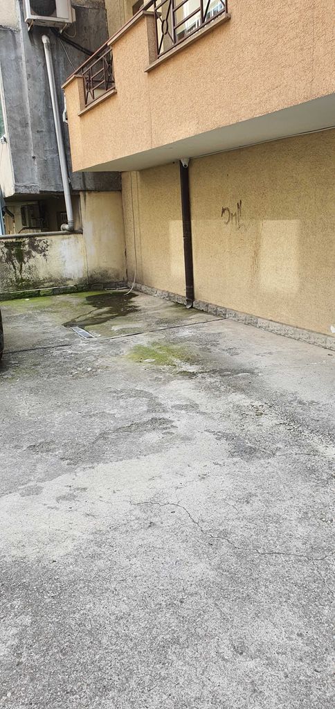 Продава се Гараж / Паркомясто в Варна, Окръжна болница - 15 кв.м за 1667 €/кв.м - Снимка #1