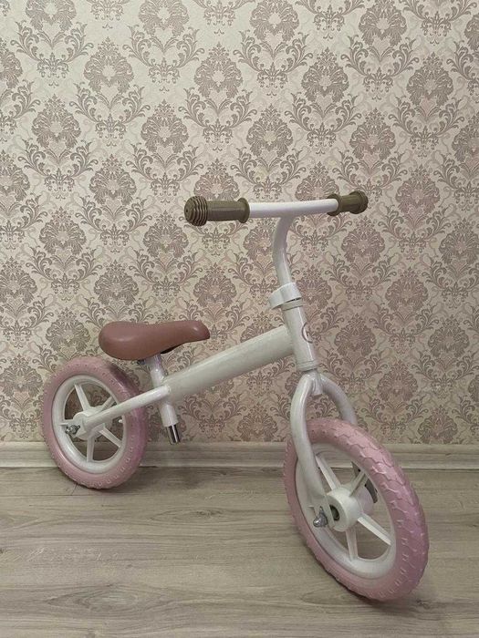 Продам детский беговел