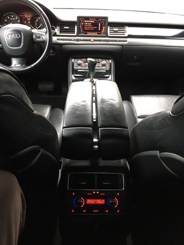 Audi S8 5.2i V10 **Ceramic**Alcantara**Bang Olufsen** Ауди С8 на части