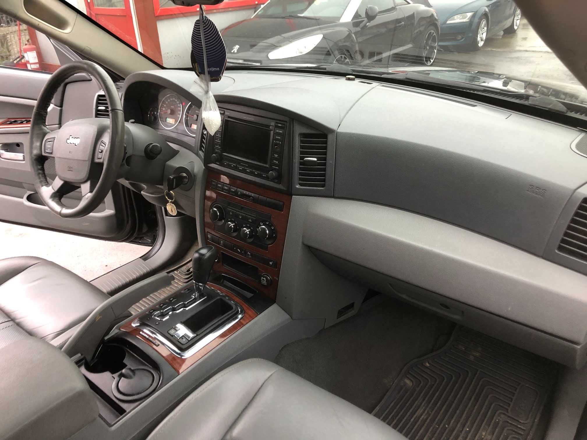 Dezmembrez Jeep Grand Cherokee 3,0 crd 2007 (motorizare mercedes)