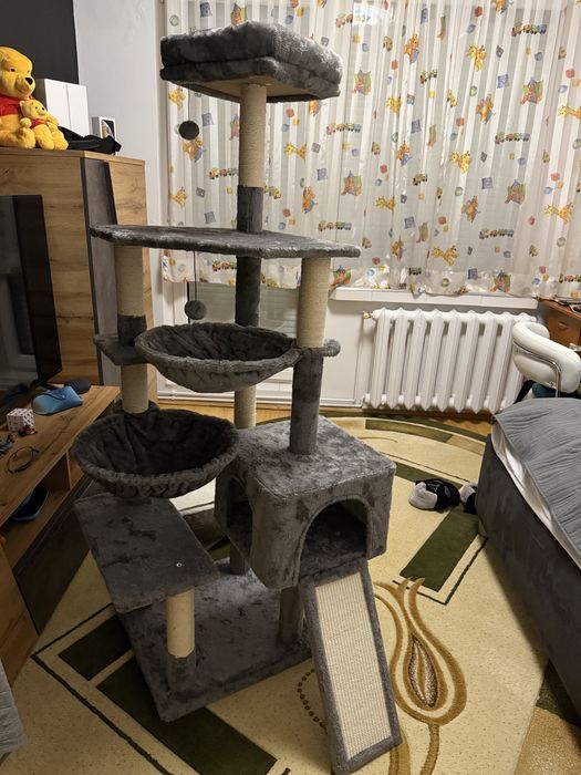 Ansamblu de joaca pentru pisici