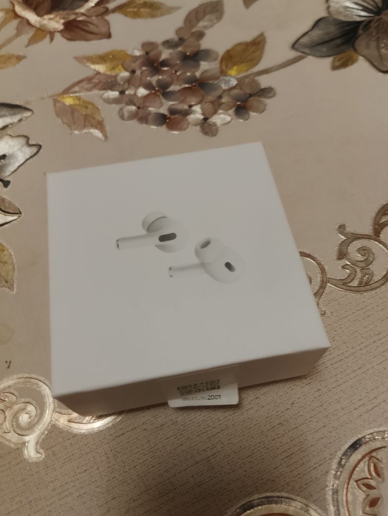 Aripodis yangi zaryadi 5soatgacha mustaqil ravishda ishlaydi qutisi 30