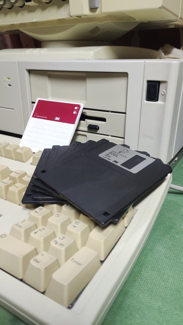 Compaq Pentium 1 ретро компьютер