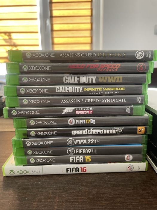 Xbox one+2 controlere+ 12 jocuri