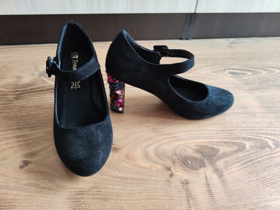 Страхотни обувки