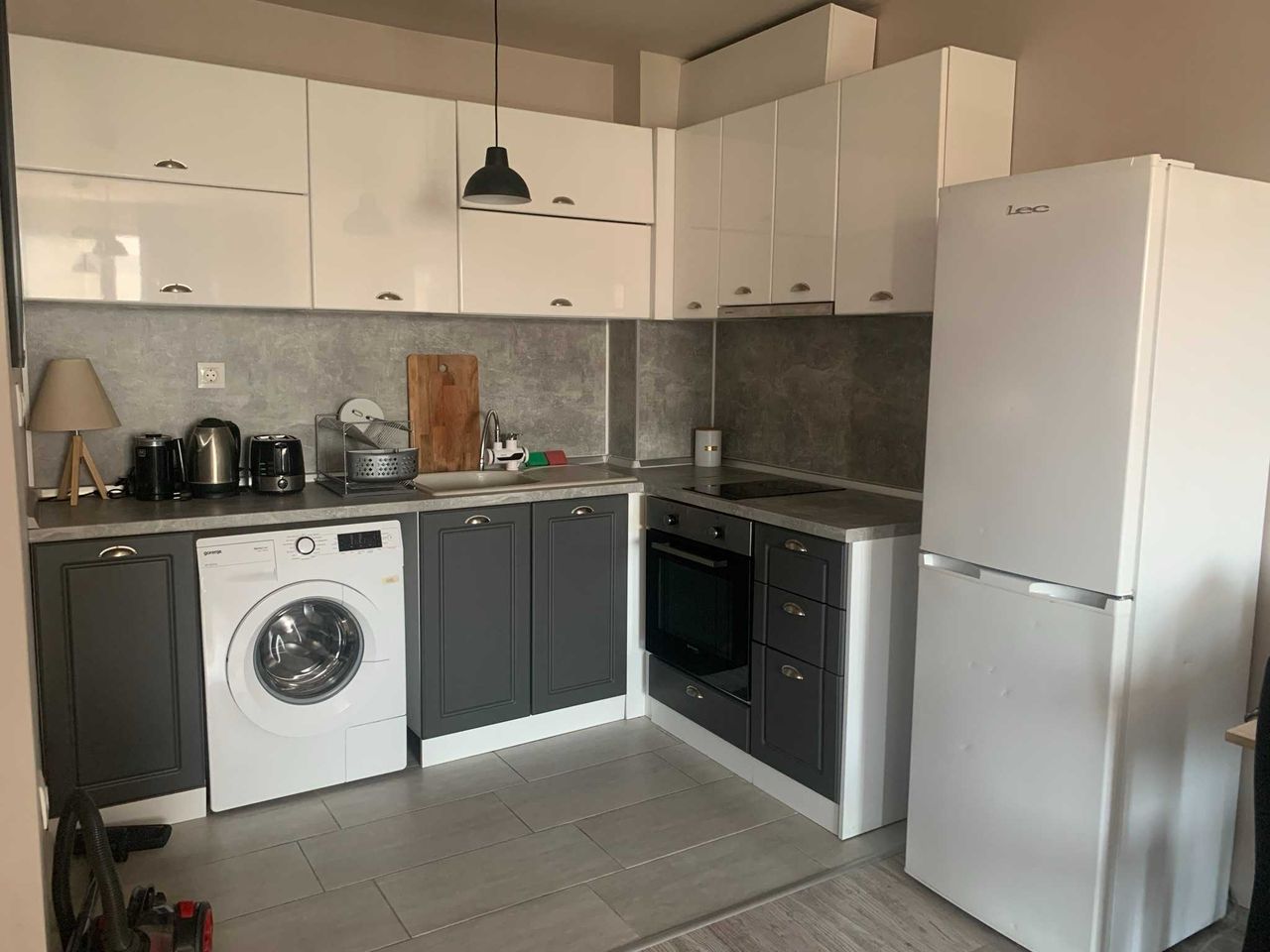 Дава се под наем Двустаен апартамент в Варна, м-т Ракитника - 60 кв.м за 459 € - Снимка #11