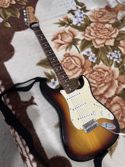 Fender Stratocaster Standard 2014