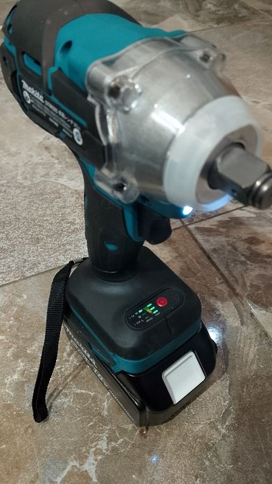 Impact înșurubat Makita DTW285