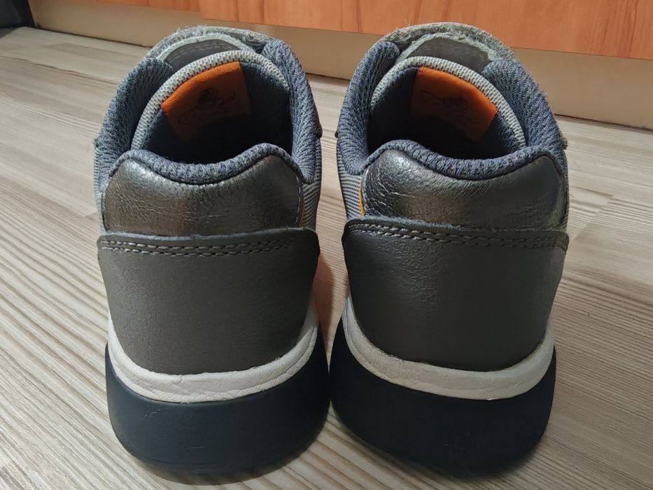 Pantofi sport Clarks, piele naturaia, marimea 30