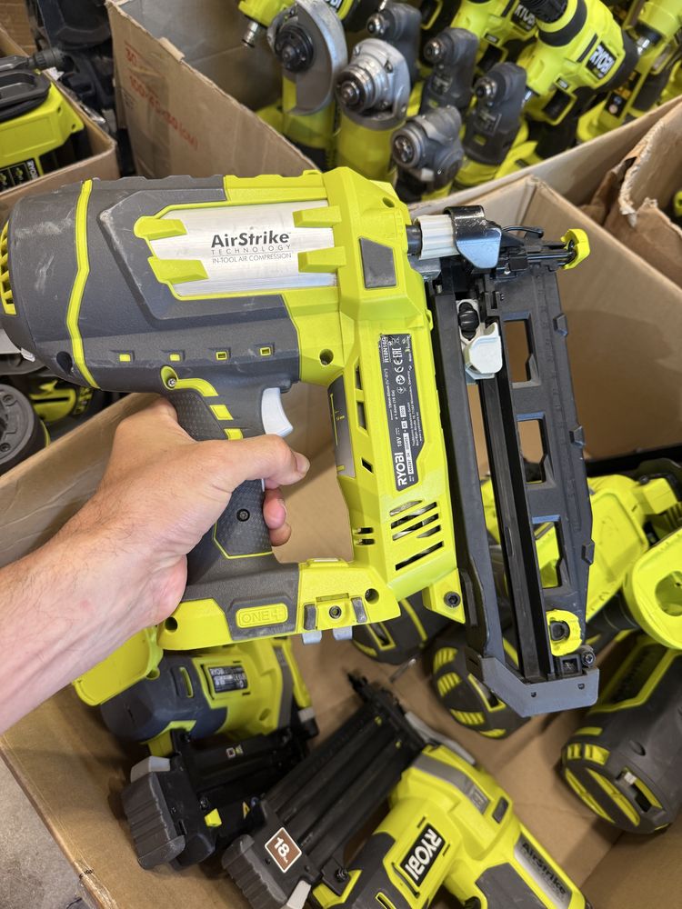 Pistol cu cuie Ryobi profesional 18V Ryobi