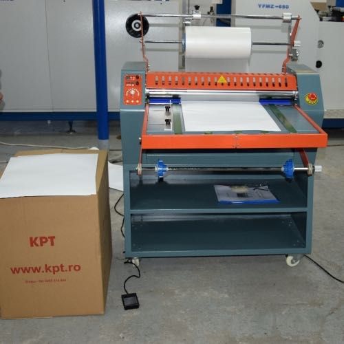 Masina de laminat la cald pentru carton sau hartie (65 cm)