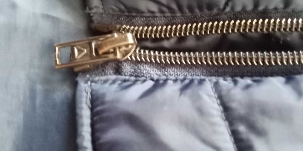 Оригинална грейка/ елек Reebok за 4 годишно  дете