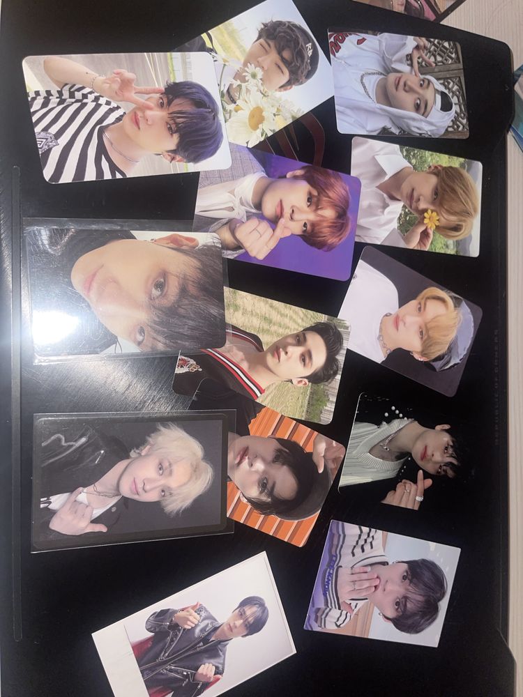 Albume si photocarduri Stray kids