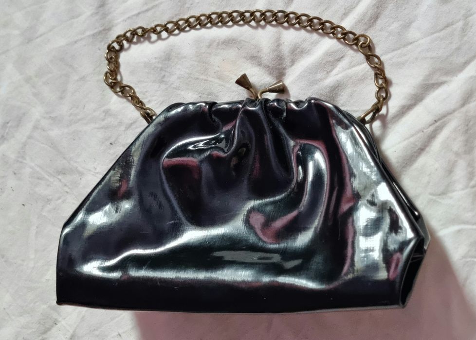 Poseta vintage din piele lacuita