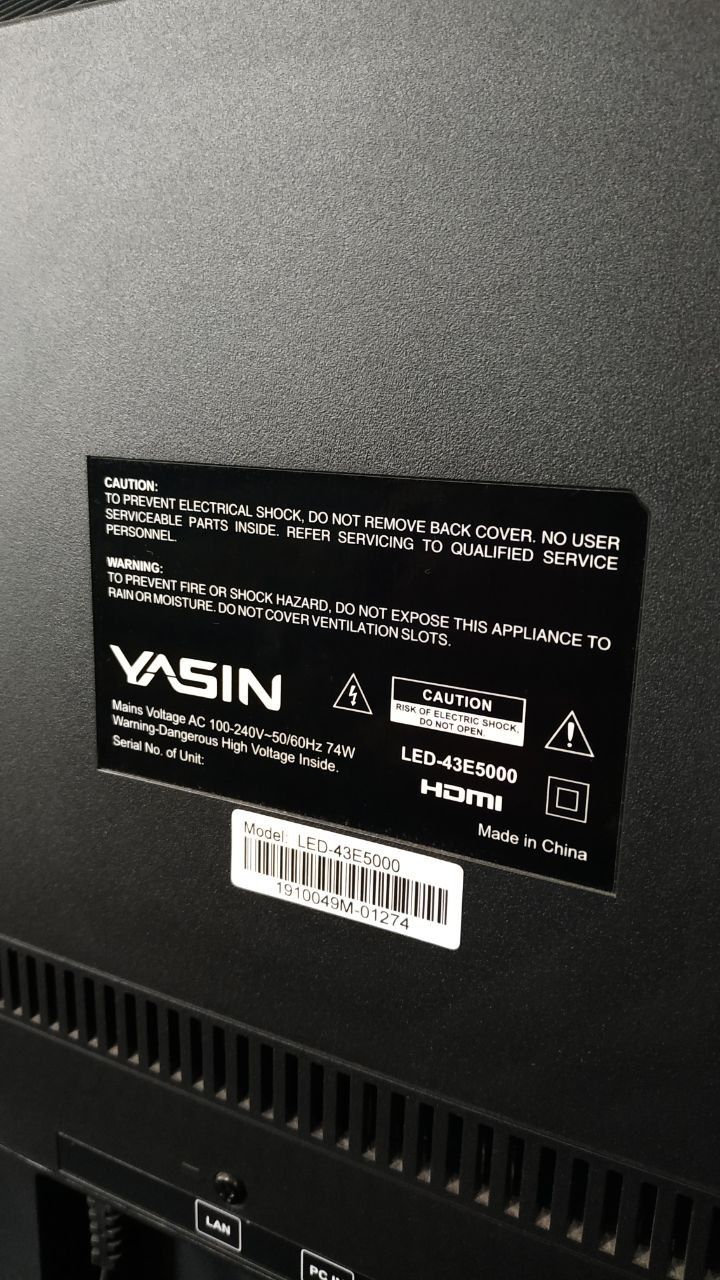 Продам телевизор Yasin smart для запчасти