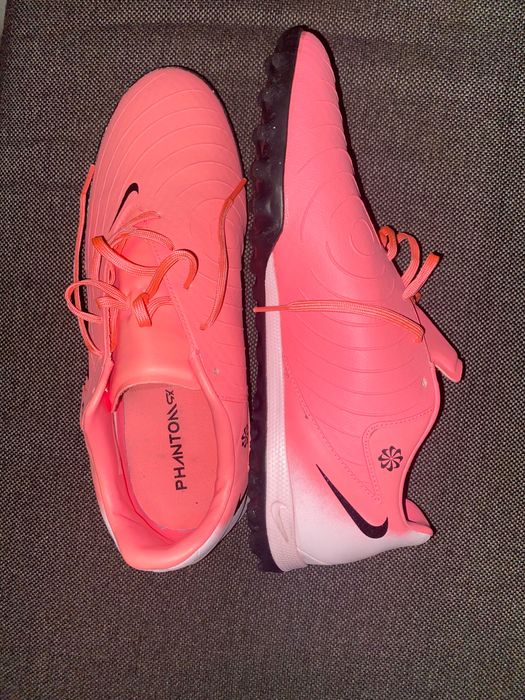 Футболни обувки!!!